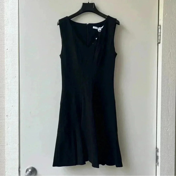 NWT Diane Von Fustenberg Clara Shift Mini Dress - Black - Size 2 - Picture 4 of 14